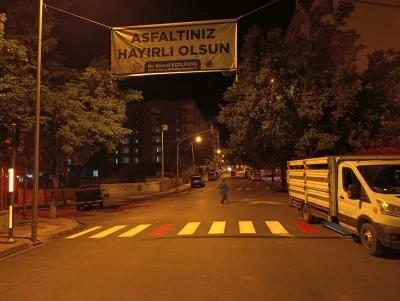 Siirt’te Mahallelere Güvenli Yaya Geçitleri Kazandırılıyor