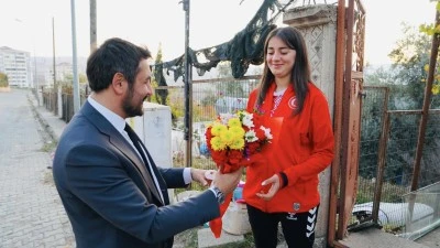 Siirt’te Milli Sporcu Viyan’a Ev Ziyareti