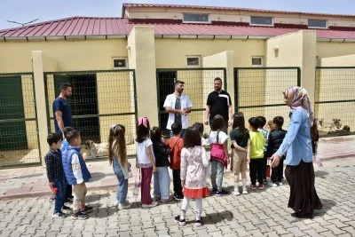 Siirt'te Minik Kalplerden Sevgi Dolu Ziyaret