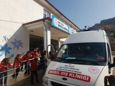 Siirt’te Mobil Diş Kliniği Hizmeti Köy Köy Devam Ediyor