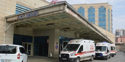 Siirt'te motosiklet ve otomobilin çarpıştığı kazada ağır yaralanan kişi öldü