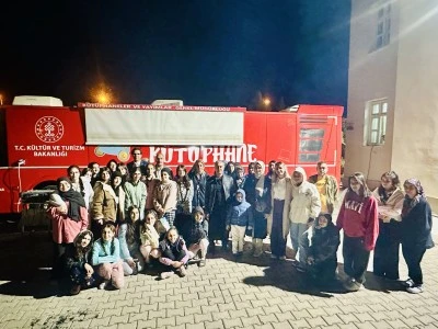 Siirt’te Öğrenciler Açık Hava Sineması Keyfi Yaşadı