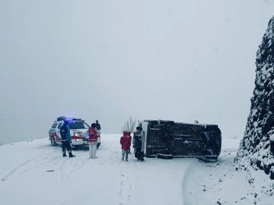 Siirt&rsquo;te Okul Servisi Şarampole Yuvarlandı: 6 Yaralı