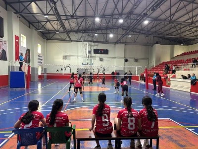 Siirt&rsquo;te Okul Sporları Voleybol M&uuml;sabakaları Başladı
