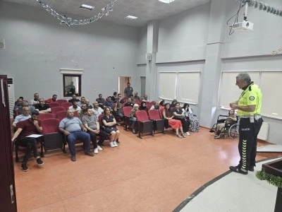 Siirt'te &Ouml;zel Bireylere Trafik Eğitimi Verildi: G&uuml;venli Ulaşım Bilinci Anlatıldı