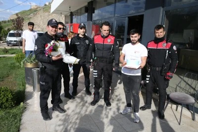 Kezer Çayı'nda Polislere Sürpriz Kutlama!