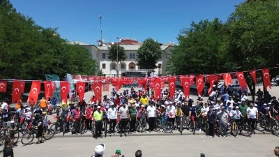 Siirt'te "Bisiklet S&uuml;r, Zinde Kal" Etkinliği D&uuml;zenlendi