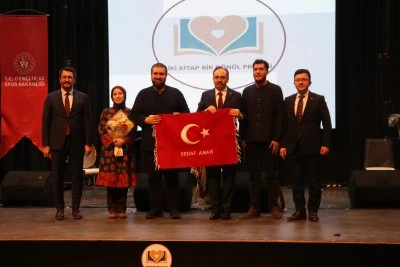 Siirt'te "İki Kitap Bir G&ouml;n&uuml;l Projesi" tanıtıldı