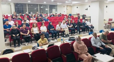 Siirt'te sağlık &ccedil;alışanlarına yatağa bağımlı hasta bakımı eğitimi verildi