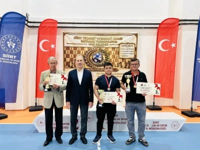 Siirt&rsquo;te satran&ccedil; turnuvası tamamlandı, kimler &ouml;d&uuml;l aldı? İşte 3 g&uuml;n s&uuml;ren organizasyonun detayları