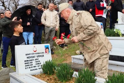 Siirt'te şehitler i&ccedil;in anma t&ouml;reni d&uuml;zenlendi