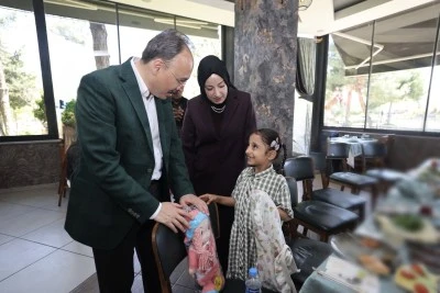 Siirt&rsquo;te Talasemi Farkındalık G&uuml;n&uuml;nde &Ccedil;ocuklara Moral Etkinliği