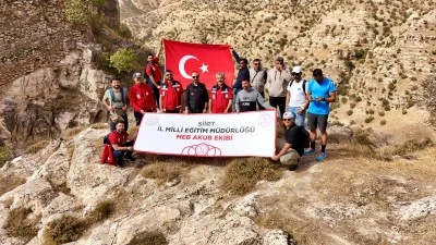 Siirt’te tarihi kaleye yürüyüş düzenlendi