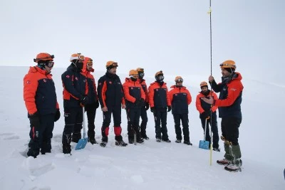 Siirt&rsquo;ten Van&rsquo;a Giden AFAD Personeline &Ccedil;ığda Arama Kurtarma Eğitimi