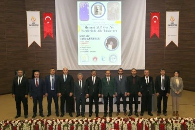 Siirt &Uuml;niversitesi&rsquo;nde &ldquo;Mehmet Akif Ersoy&rsquo;un Eserlerinde Aile Tasavvuru&rdquo; Konferansı D&uuml;zenlendi