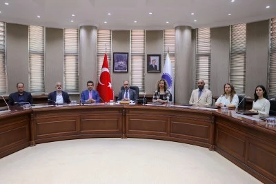 Siirt &Uuml;niversitesinde okuyan &ouml;ğrenciler Van&rsquo;daki kariyer fuarında iş d&uuml;nyasıyla buluşacak