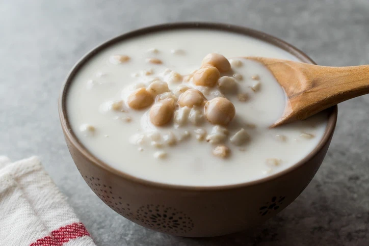 Siirt usul&uuml; mehir nasıl yapılır? İşte soğuk ayran &ccedil;orbası tarifi