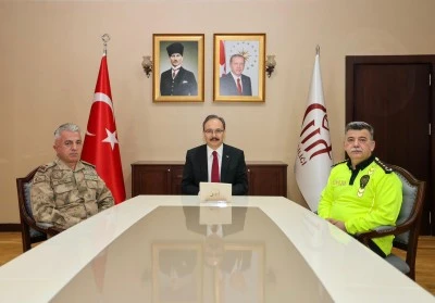 Siirt Valisi 2025 Yılı G&uuml;venlik Raporunu A&ccedil;ıkladı