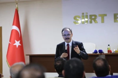 Siirt Valisi Kızılkaya&rsquo;dan Su ve Asfalt A&ccedil;ıklaması