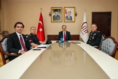 Siirt Valisi Kızılkaya, T&uuml;rkiye&rsquo;nin okul g&uuml;venliği toplantısına katıldı