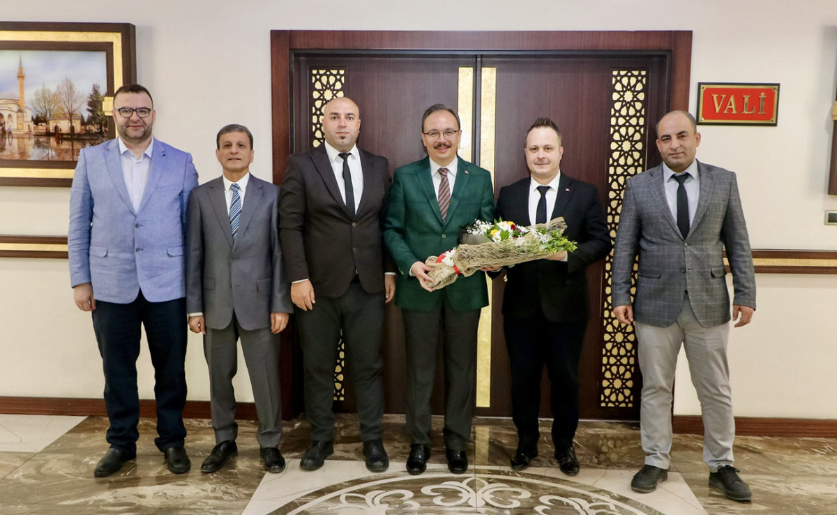 Siirt Valisi, Sağlık Çalışanlarını Ağırladı