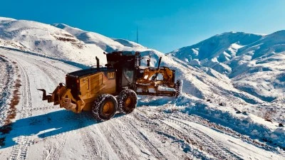 Siirt&ndash;Van Yolunda Yoğun Kar Mesaisi
