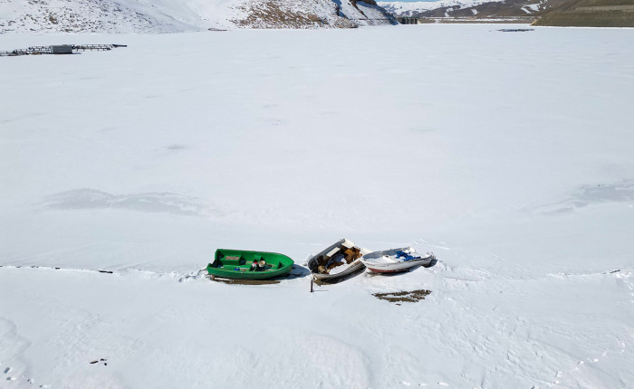 Siirt'in komşu ilinde baraj buz tuttu