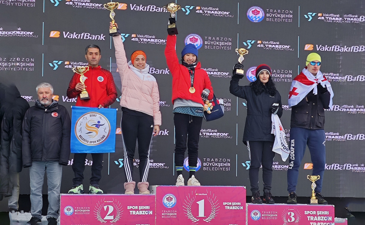 Siirtli sporcu 2 bin 646 sporcu arasından kürsüye çıktı!