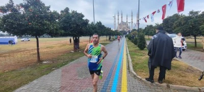 Siirtli Sporcu Yarı Maratonda &Uuml;&ccedil;&uuml;nc&uuml; Oldu