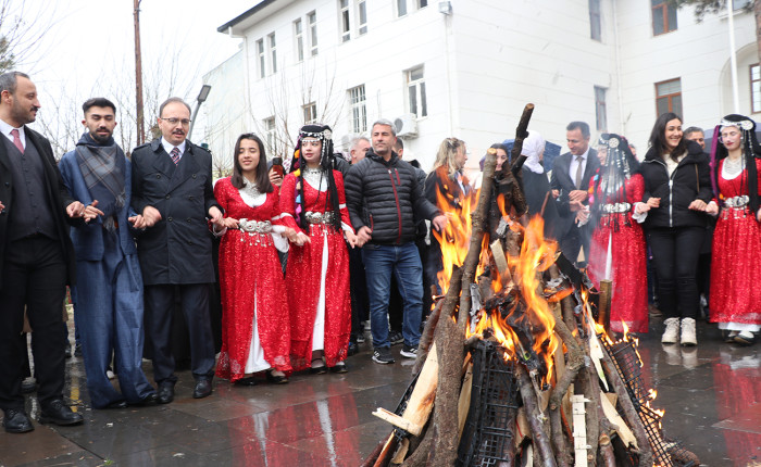 Siirt'te Nevruz Bayramı kutlandı