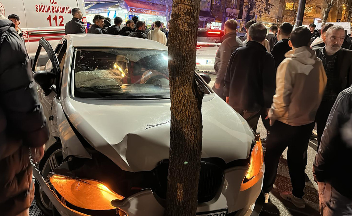 Siirt’te Trafik Kazası: İki Otomobil Çarpıştı, 1 Kişi Yaralandı