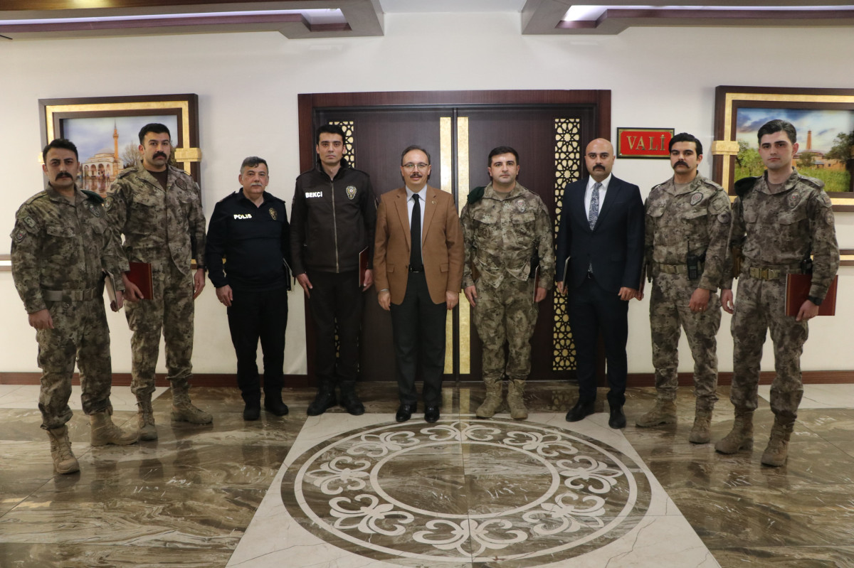 Siirt’teki Kayıp kız ve Kurtalan’daki yangına hızlı müdahale eden personellere ödül