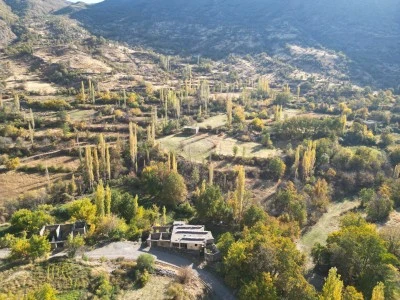 Şırnak'ın Uludere ilçesindeki sonbahar renkleri dronla görüntülendi