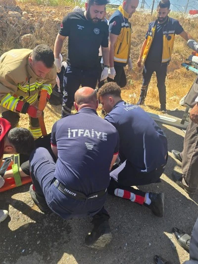 Şırnak'ta kamyonet ve otomobilin çarpıştığı kazada 8 kişi yaralandı