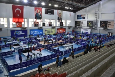 Şırnak'ta Masa Tenisi Küçükler Bölge Şampiyonası başladı