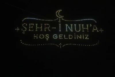 Şırnak'ta "Hz. Nuh'u Anma Merasimi"nde 500 dronla g&ouml;steri d&uuml;zenlendi
