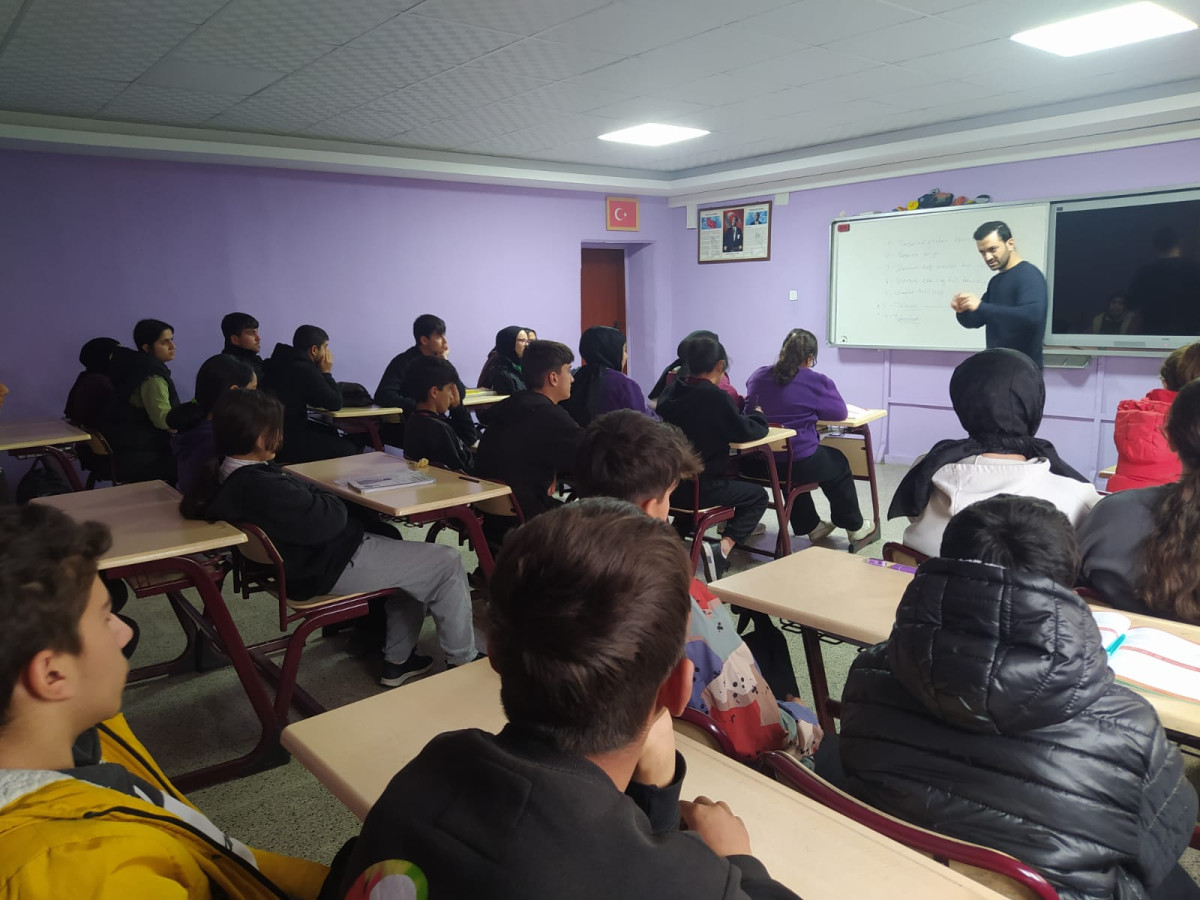 Şirvan’da Öğrencilere Bağımlılıkla Mücadele Eğitimi Verildi