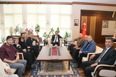 Sohta Sinan Eğitim ve Hizmet Vakfı’ndan Rektör Şındak’a Ziyaret