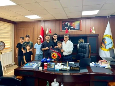 Sporculardan Kurtalan Belediye Eş Başkanı Bing&ouml;l'e Ziyaret