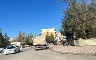 S&uuml;mer Mahallesi&rsquo;nde Okul &Ouml;n&uuml;ne Kasis Talebi