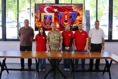 TEKNOFEST Şampiyonları Jandarma Komutanı &Ouml;zmen'i Ziyaret Etti