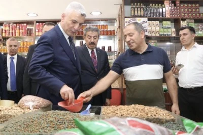 Ticaret Bakanı Bolat Siirt’te Esnaf ve Vatandaşlarla Buluştu