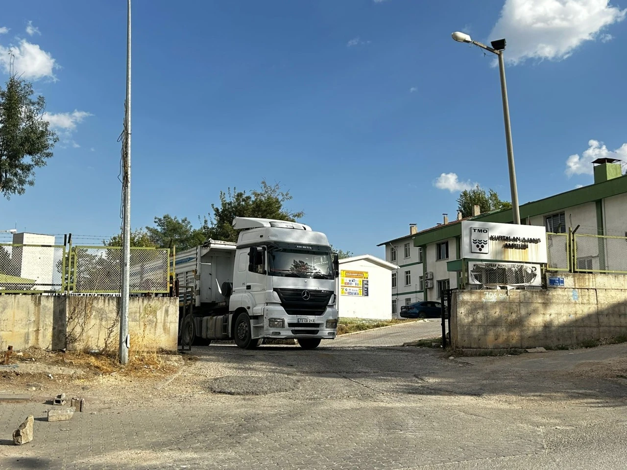 TMO Mart Ayı Arpa Satışına Devam Ediyor