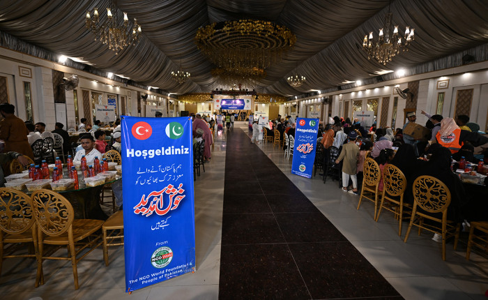 Türkiye Diyanet Vakfı, Pakistan'da iftar programı düzenledi