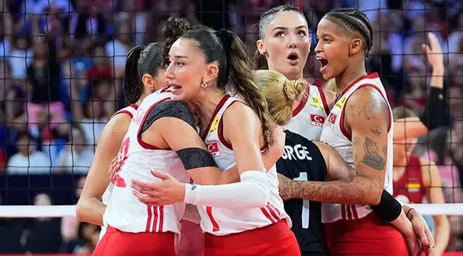 T&uuml;rkiye-Sırbistan voleybol ma&ccedil;ı ne zaman, saat ka&ccedil;ta, hangi kanalda? Filenin Sultanları final peşinde