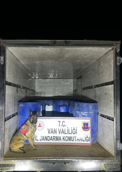 Van'da 3 ton 710 litre asetik asit anhidrit ele geçirildi! Asetik asit anhidrit nedir?