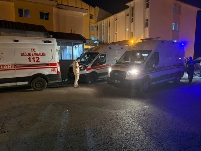 Van'da aracın şarampole yuvarlanması sonucu 6 kişi yaralandı