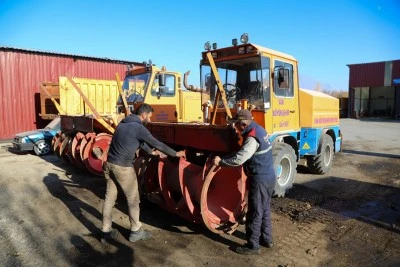 Van'da ekipler 350 iş makinesiyle karla mücadeleye hazır