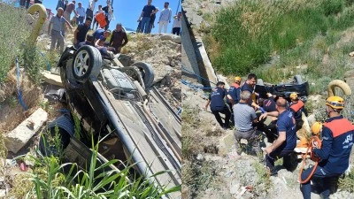 Van'da feci kaza! araçla çarpıştıktan sonra kanala düşen otomobildeki 5 kişi yaralandı
