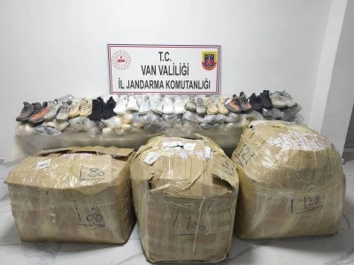 Van'da gümrük kaçağı malzemeler ele geçirildi